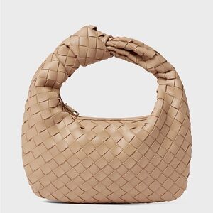 Urban Expressions | Tracy knot handle woven bag